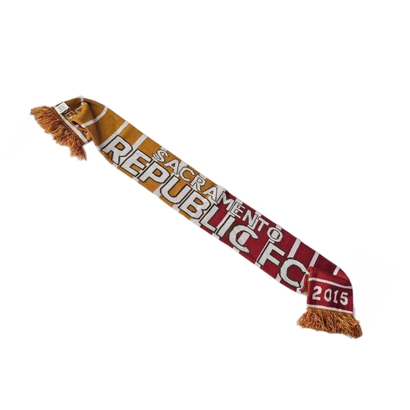 Sacramento Republic FC Red and Gold Scarf 2015 Club Seating - Picture 3 of 9